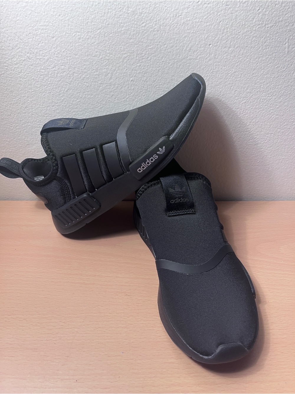 Adidas NMD 360 I 'Core Black Silver Metallic' Kids Slip On Shoes Size 2